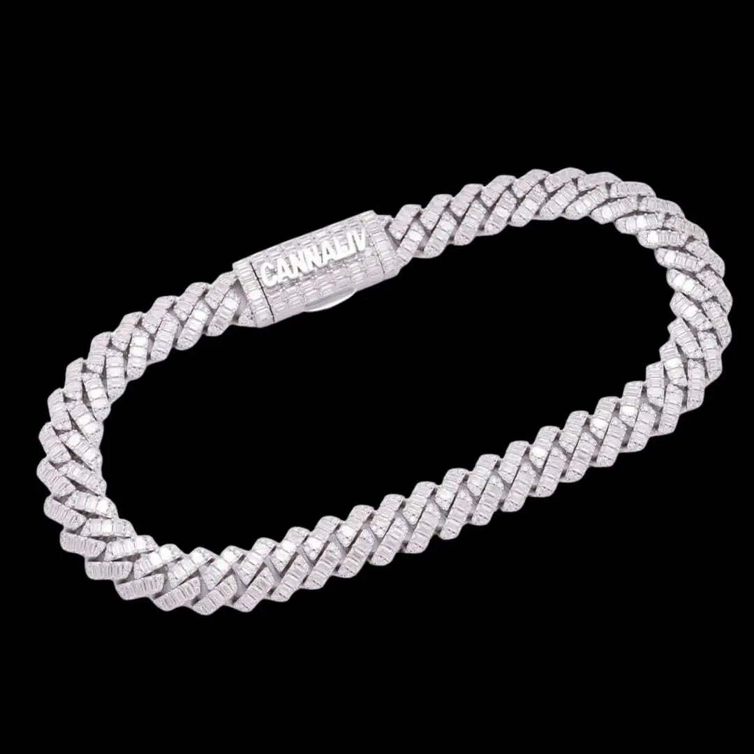 Round Moissanite Cuban Link Chain Radiant Weave in 14K White Gold Close Up Neck View