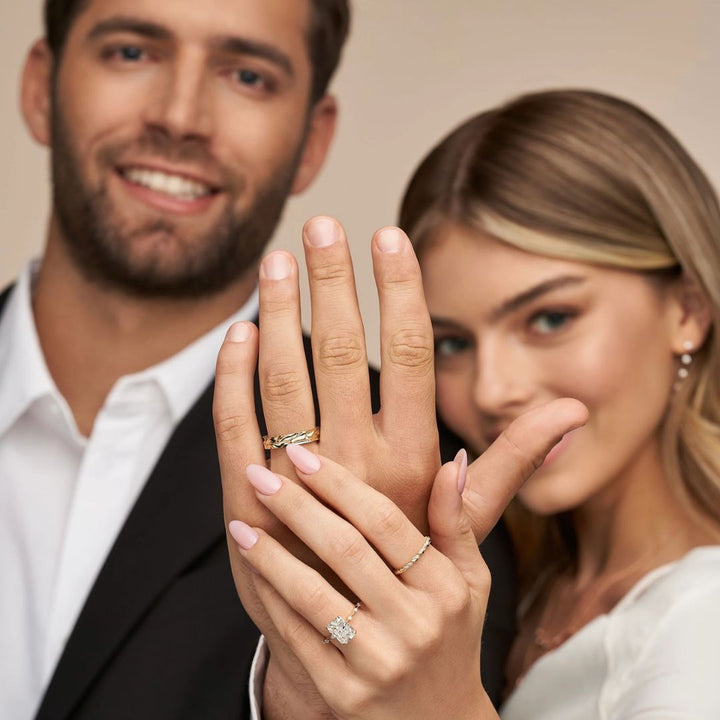 How Many Carats for an Engagement Ring: Selecting the Perfect Size