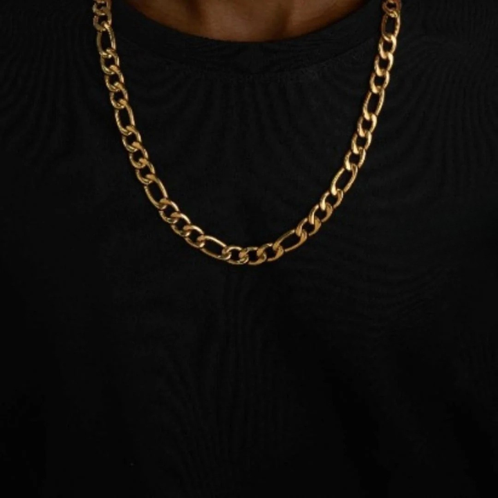 10MM 14K Gold Figaro Chain Neck View 