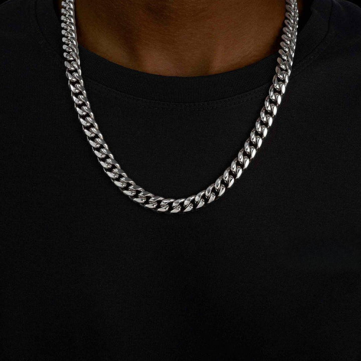 10MM 925 Sterling Silver Cuban Link Chain Neck View.