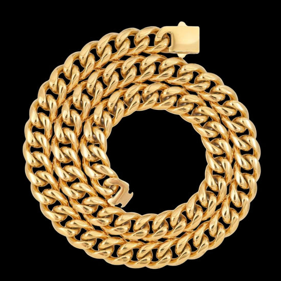 12MM Cuban Link Chain in 14K Yellow Gold Full Close Up View