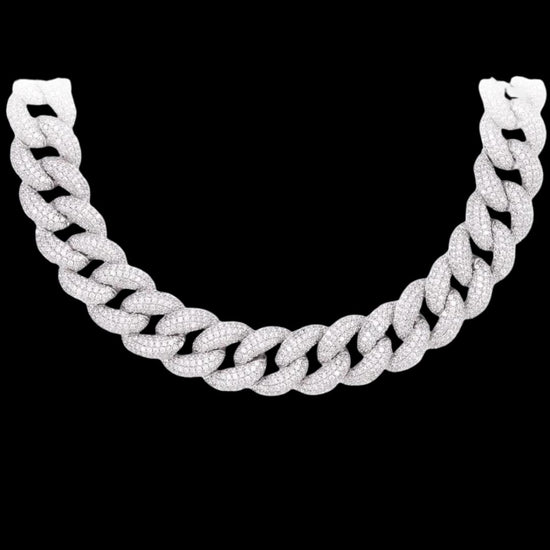 14K Gold 14MM Round Moissanite Miami Cuban Chain Close Up View