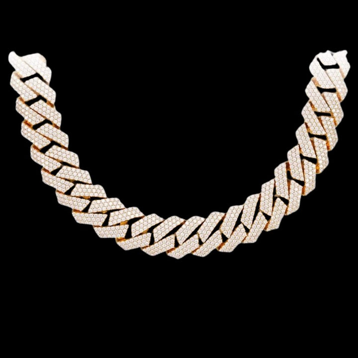 14K Gold 18MM 3-Row Round Moissanite Cuban Chain Close Up View