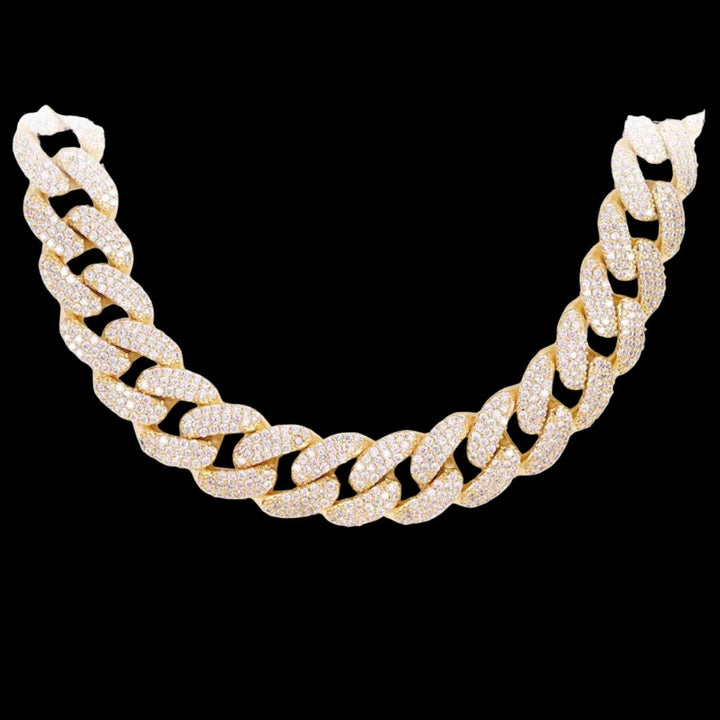 14K Gold 18MM Round Moissanite Cuban Link Chain Close Up View