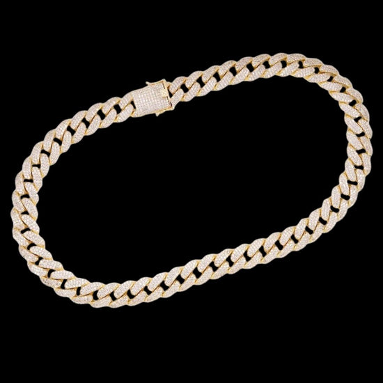 14K Gold 18MM Round Moissanite Cuban Link Chain Full Close Up View