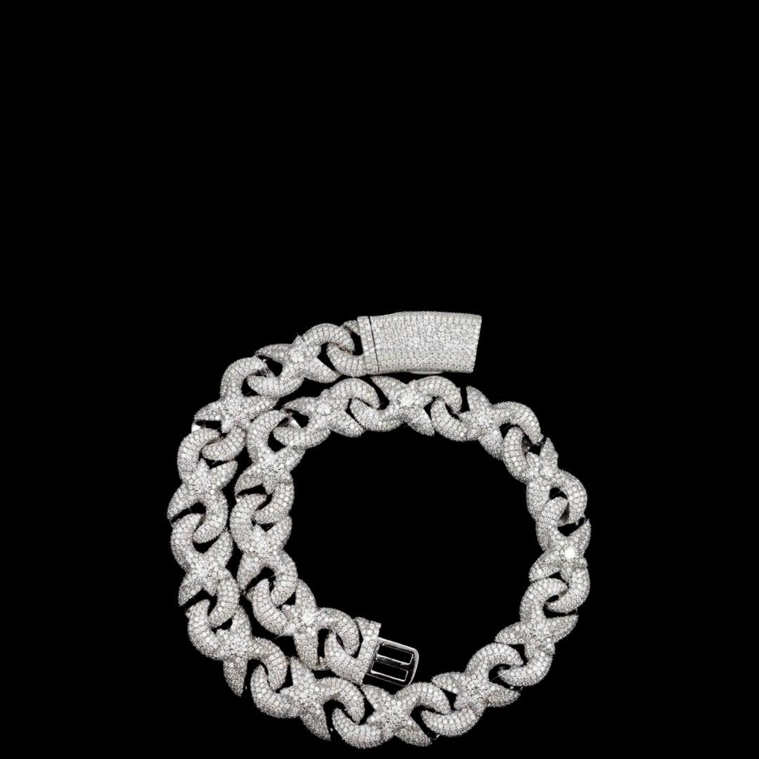 18mm Moissanite Cuban Link Chain in 925 Sterling Silver Close Up Front View