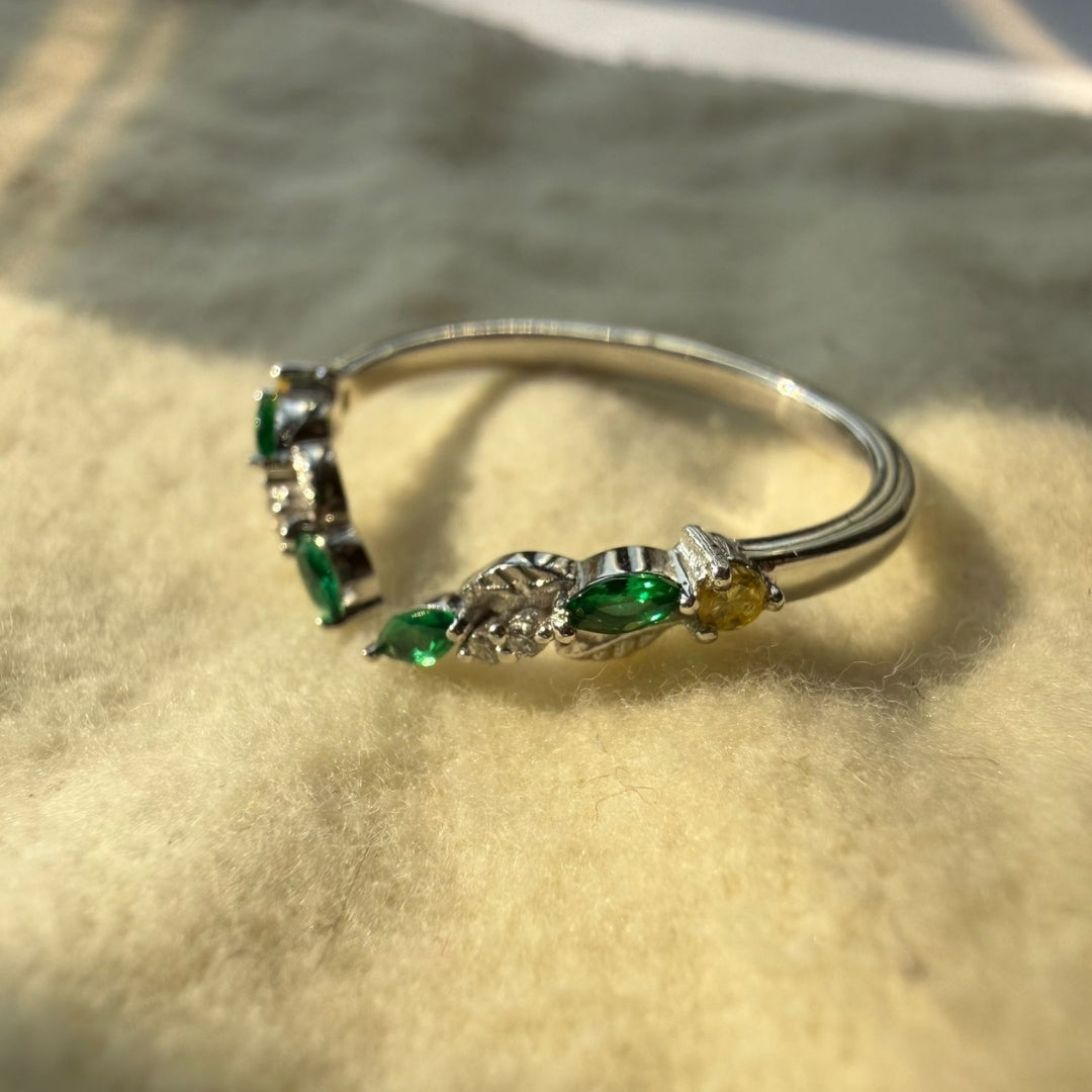 Vintage Style Green AD Diamond Bridal Set For Woman