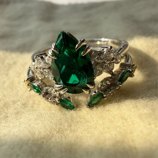 Vintage Style Green AD Diamond Bridal Set For Woman
