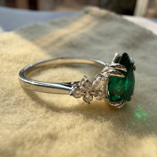 Vintage Style Green AD Diamond Bridal Set For Woman