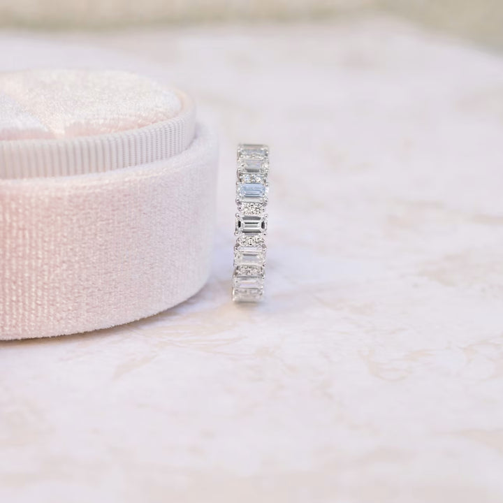 Brillore Emerald & Round Cut Diamond Wedding Band