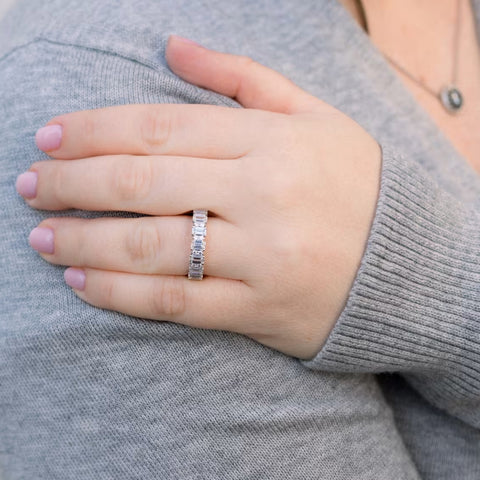 Brillore Emerald & Round Cut Diamond Wedding Band