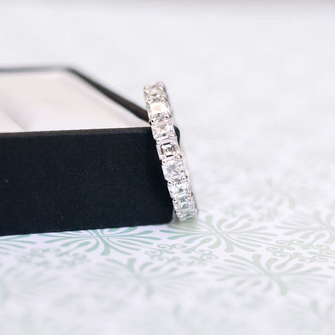 Consummatly Asscher Cut Diamond Wedding Band