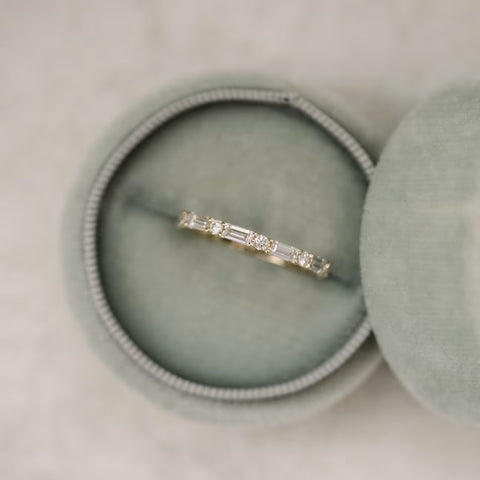 Peerless Baguette & Round Cut Diamond Engagement Band