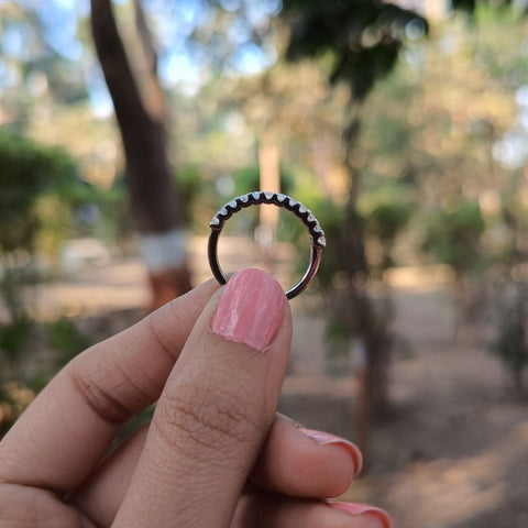 Garnishing Emerald Cut Diamond Engagement Band