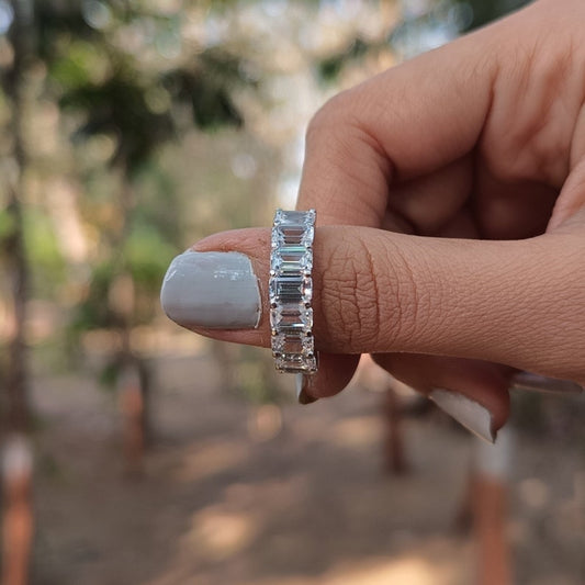 Moderately Emerald Cut Diamond Wedding Band