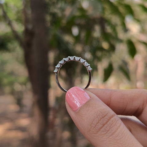 Glazed Round Cut Diamond Wedding Band