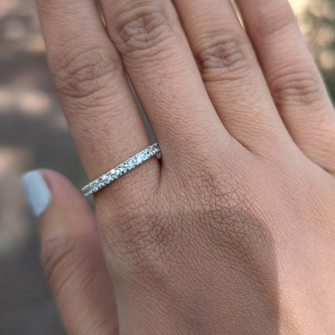 Studs Round Cut Diamond Anniversary Band