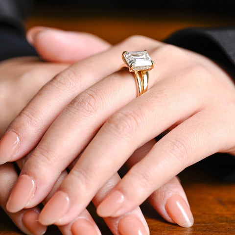 Gorgeously Emerald Cut Diamond Wedding Ring