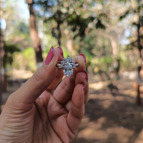 Fantasticule Pear Cut Diamond Wedding Ring