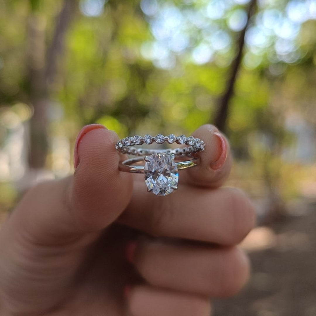 Stylin Oval Cut Diamond Handmade Ring