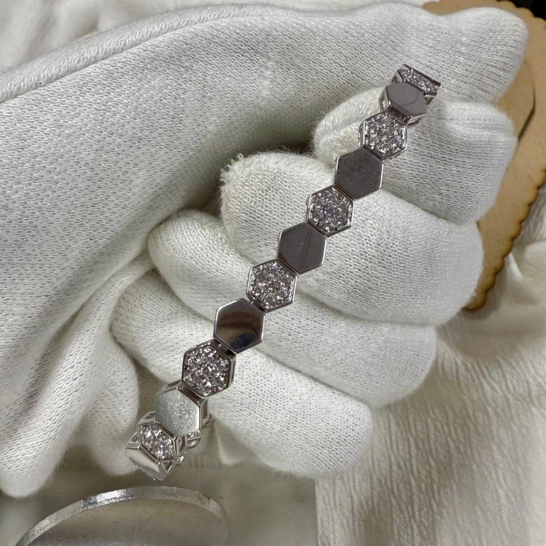 Luxury Diamond Fashion Bracelet with Hexagon Motif