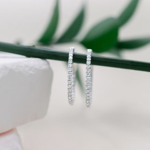 GoldNest Round Cut Diamond Hoop Earring