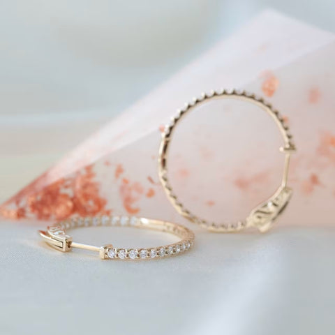 GoldNest Round Cut Diamond Hoop Earring