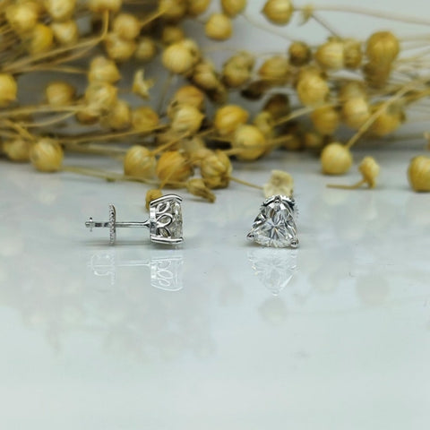 Fulgurous Trillion Cut Diamond Stud Earring