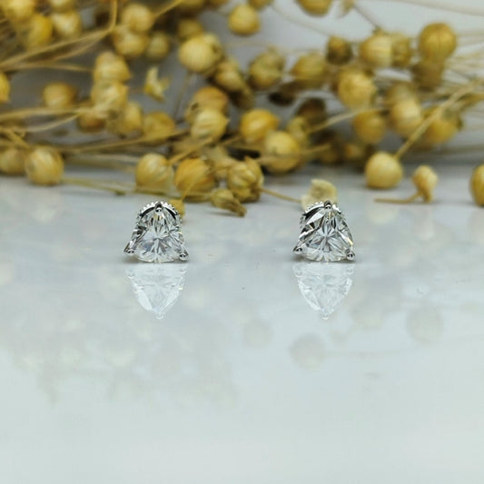 Fulgurous Trillion Cut Diamond Stud Earring