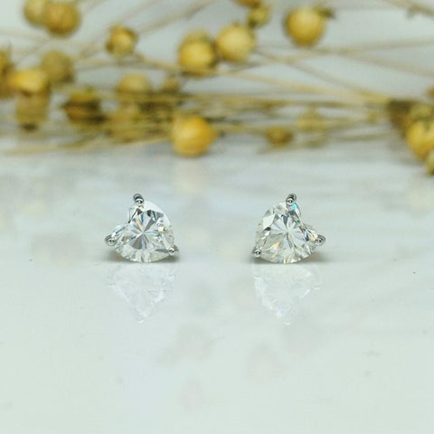 Lighted Heart Cut Diamond Stud Earring