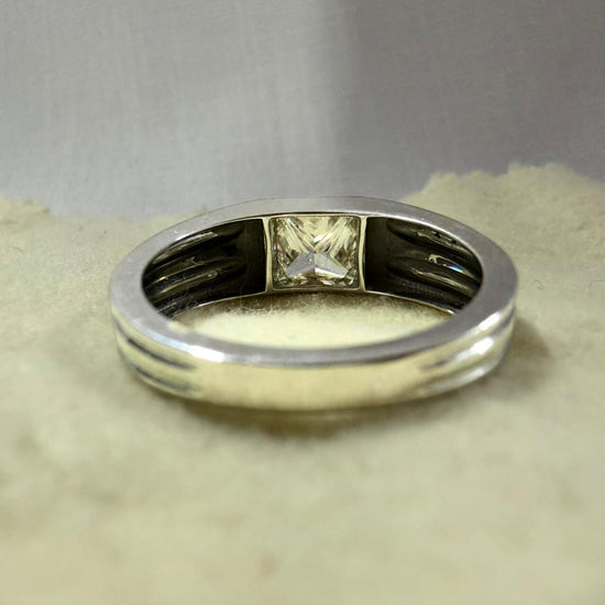 Unique Bold & Elegant Men’s Diamond Ring