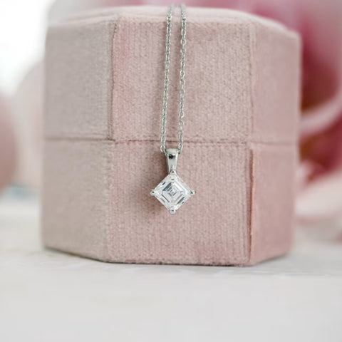 Blooming Asscher Cut Diamond Necklace