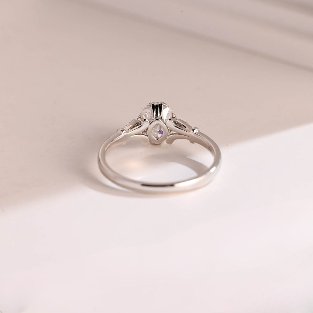 Luminouse Cushion Cut Diamond Wedding Ring