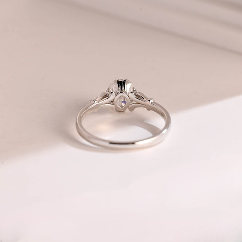 Luminouse Cushion Cut Diamond Wedding Ring