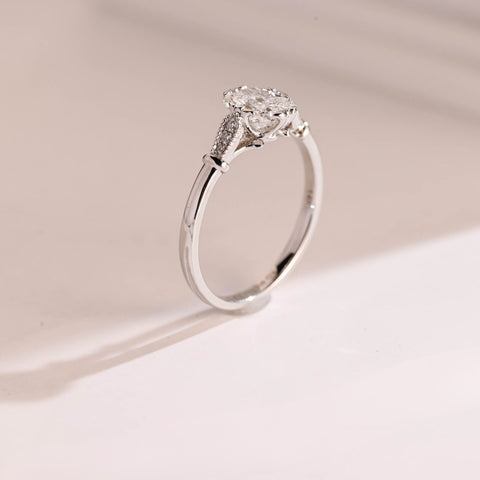 Luminouse Cushion Cut Diamond Wedding Ring