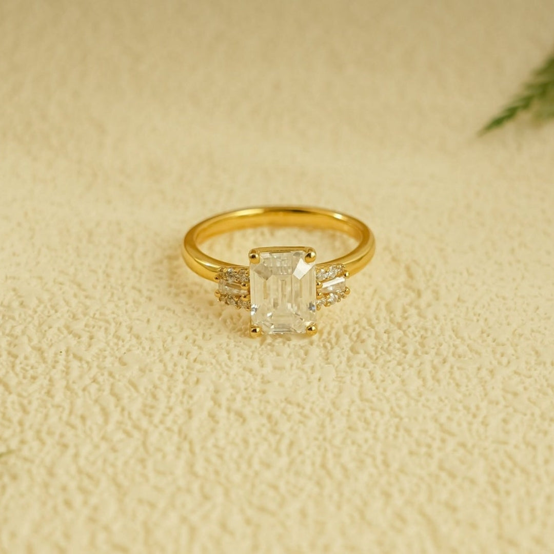 Sorverign Emerald Cut Diamond Wedding Ring