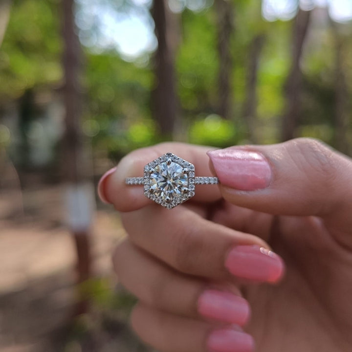 NewFangled Round Cut Diamond Wedding Ring