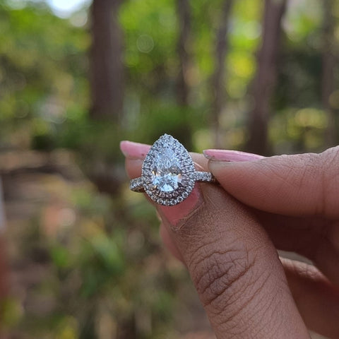 Commendable Pear Cut Diamond Handmade Ring