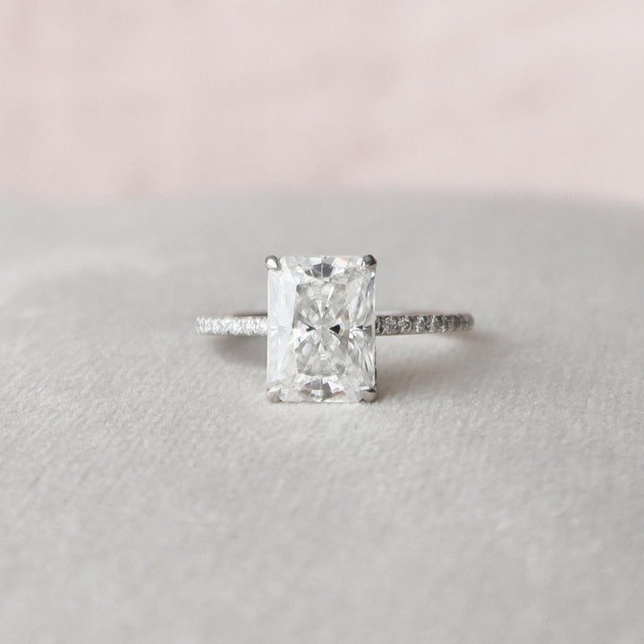 Beautiful 2.52 CT Radiant Cut Moissanite Wedding Ring Set