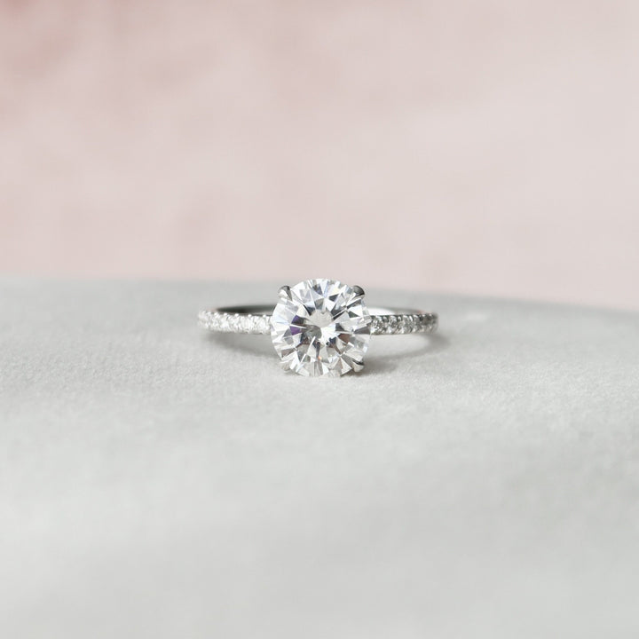 Enduring Beauty 1.70 CT The Round Cut Diamond Pave Setting Wedding Ring