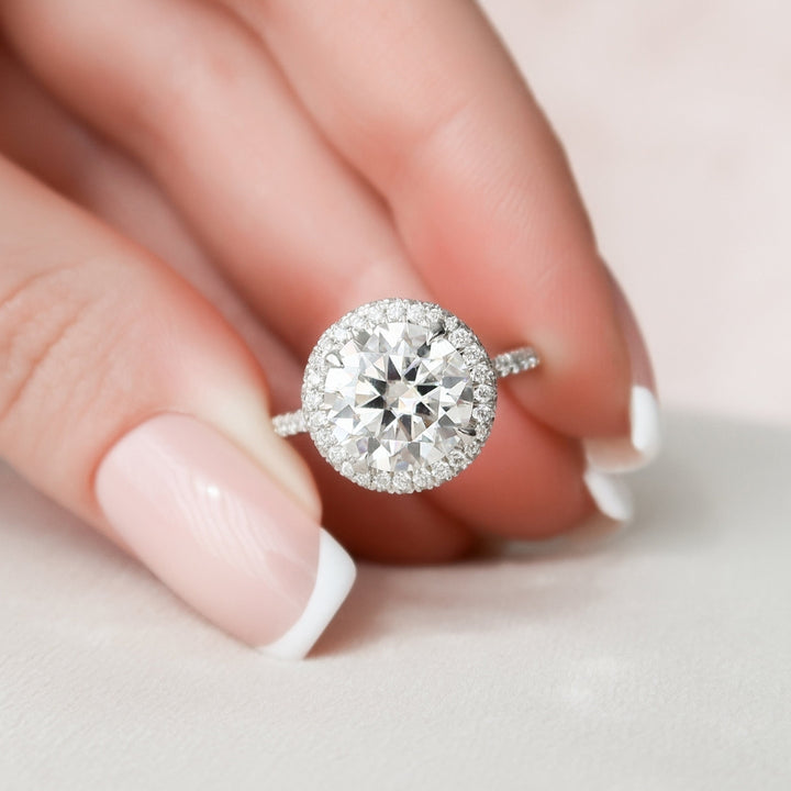 Timelessly Beautiful Muse Engagement Ring With 3.92 CT Round Cut Moissanite