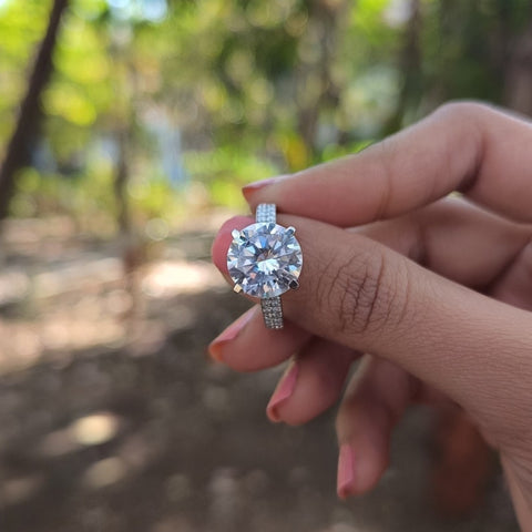 Versatile Round Cut Diamond Handmade Ring