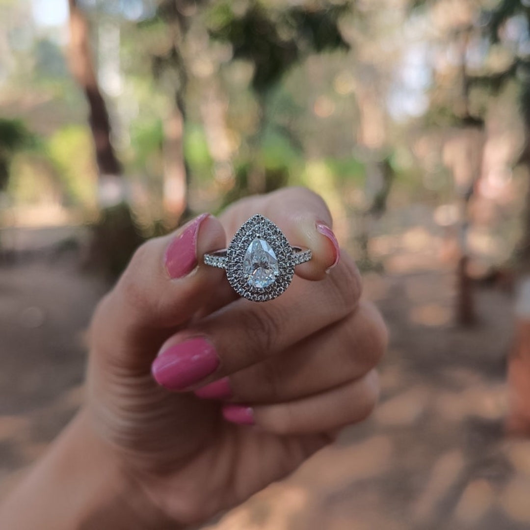 Lovely Pear Cut Diamond Wedding Ring