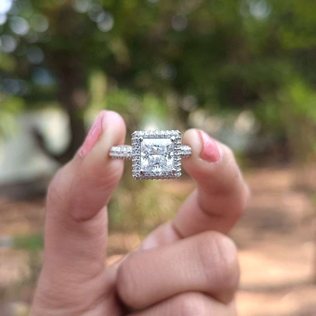 Nicety Princess Cut Diamond Engagement Ring