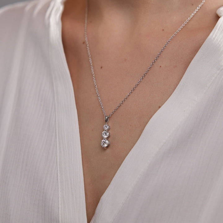 Lab Grown 1.10 CT Round Cut Diamond Art Deco Necklace