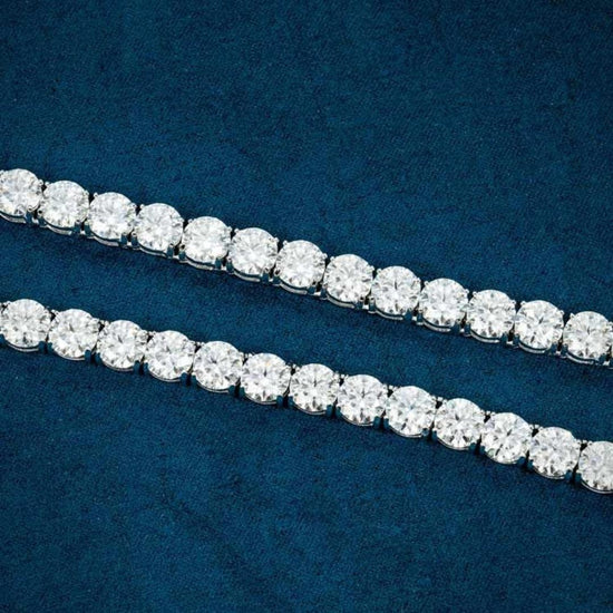 Round Moissanite Tennis Necklace in 14K White Gold Detailed Link View