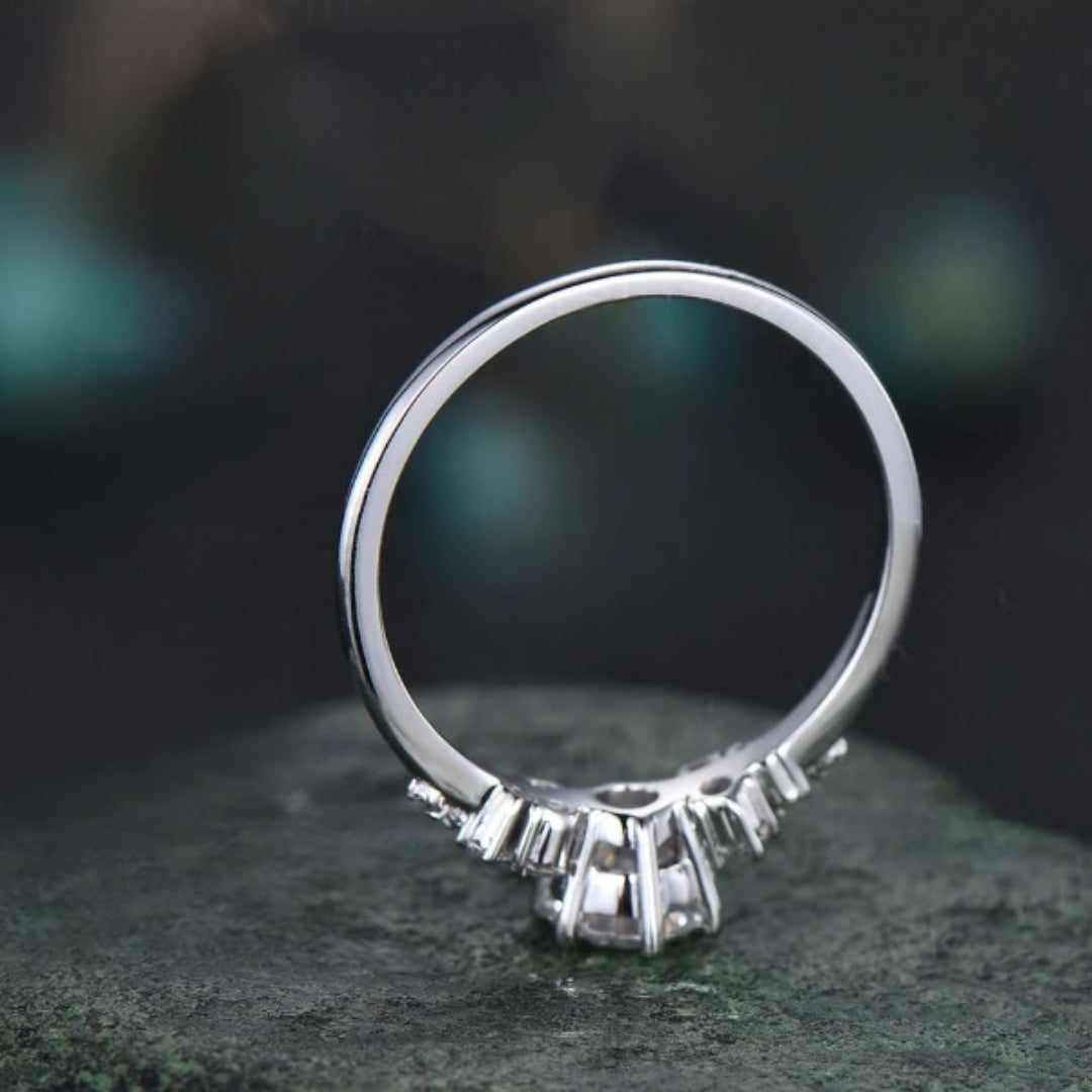 Round Cut 2.03 Ct Simulated Diamond Vintage Ring